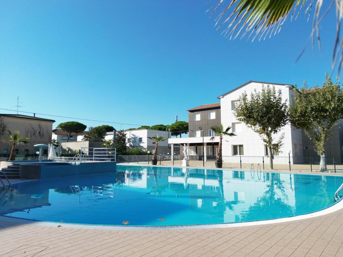 Color Perla Village Bellaria-Igea Marina Exterior foto
