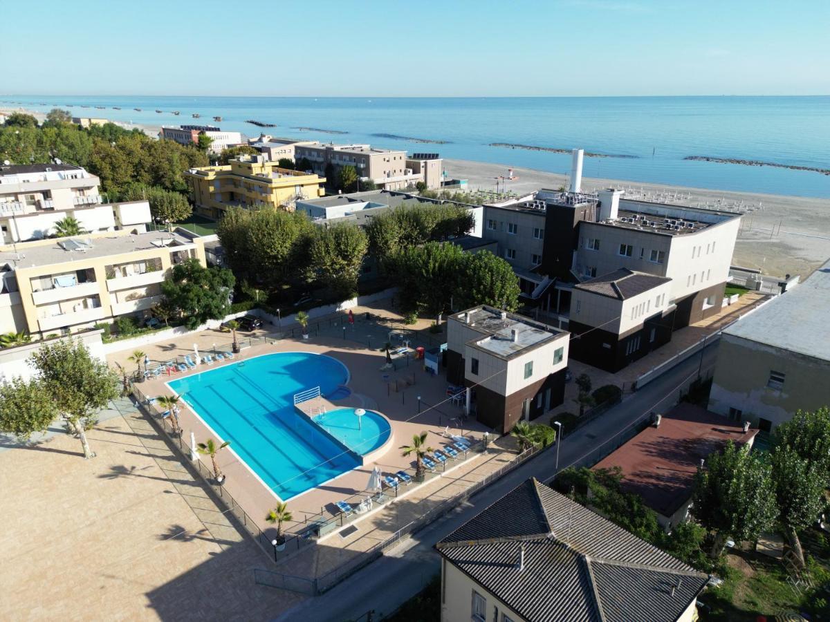 Color Perla Village Bellaria-Igea Marina Exterior foto